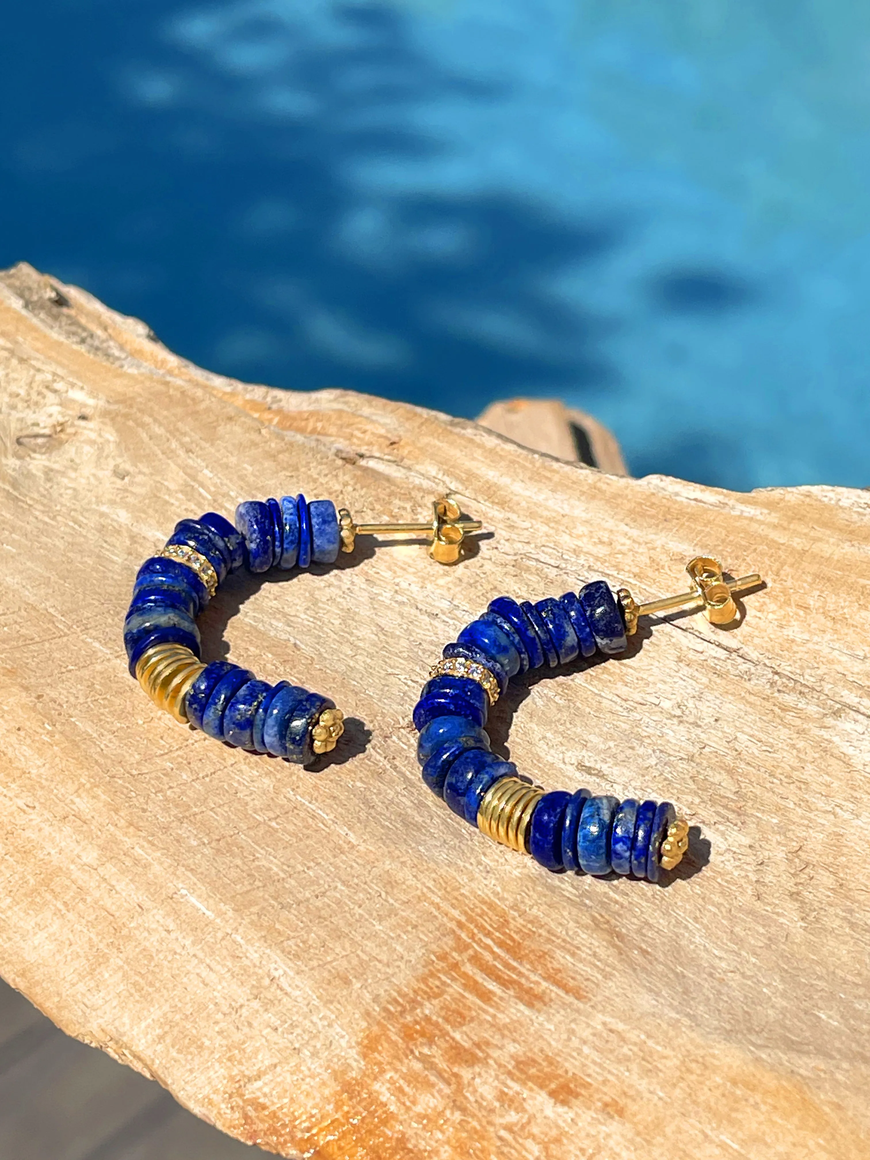 18k yellow gold earrings assembled with lapis lazuli and zirconium oxide