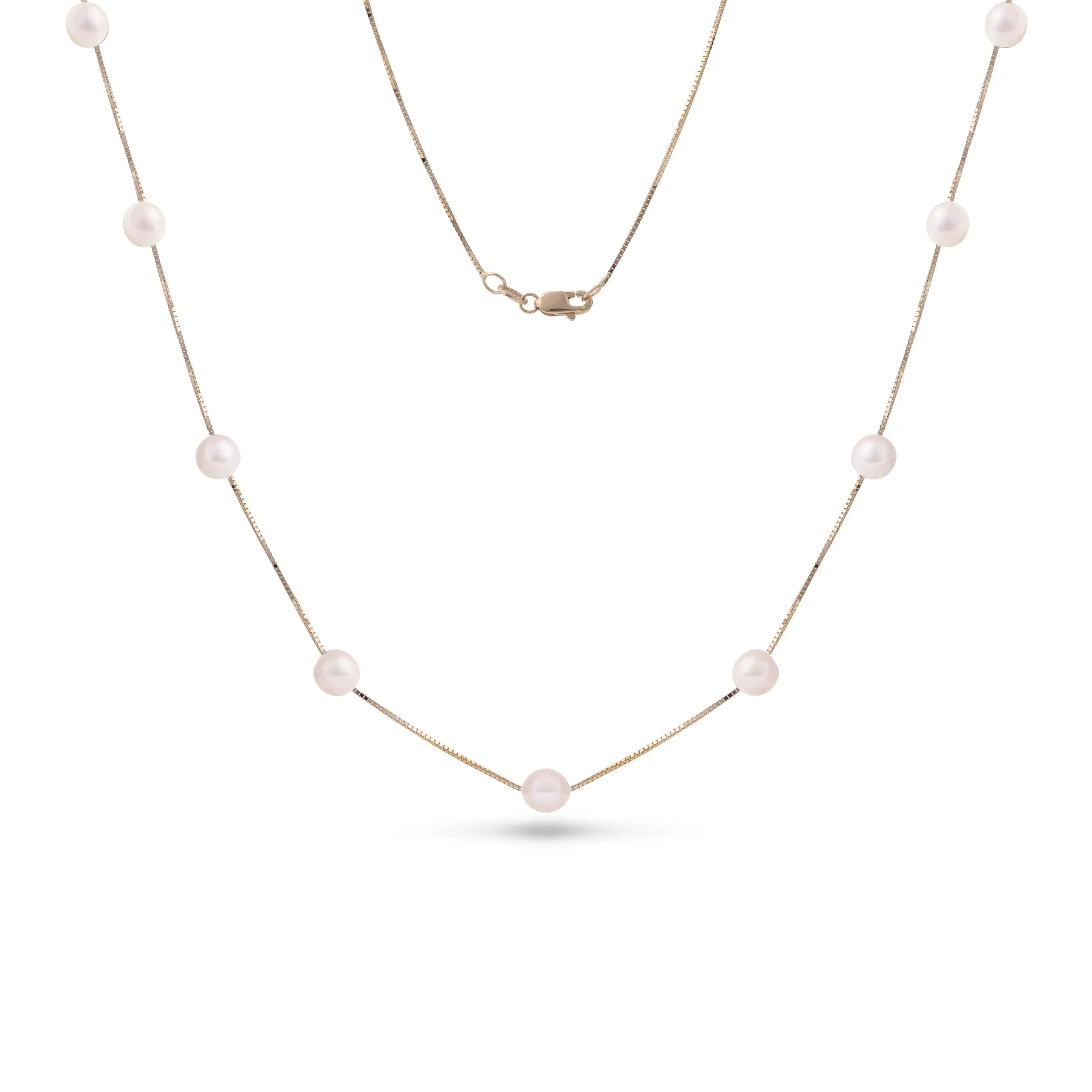 18" Freshwater White Pearl Necklace in Gold - 5-6mm