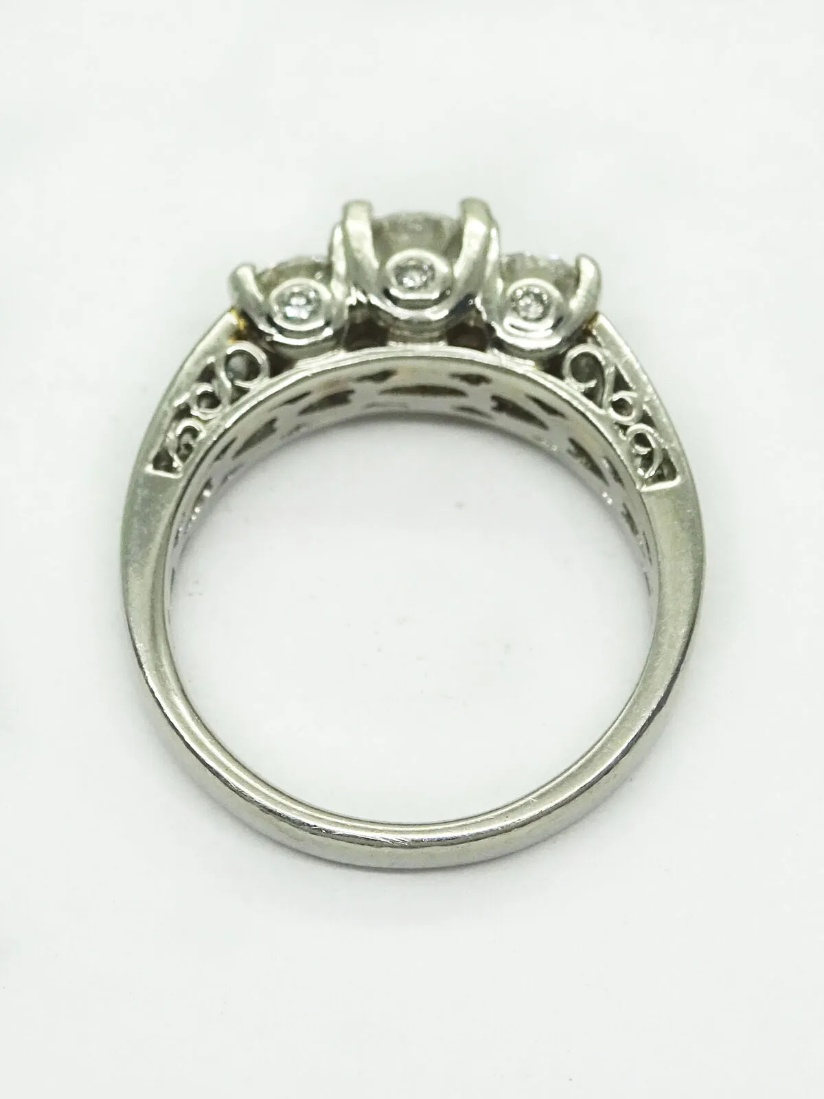 1.91ct tw 3-Stone Earth Mined Diamond Engagement Ring Platinum Size 7.25