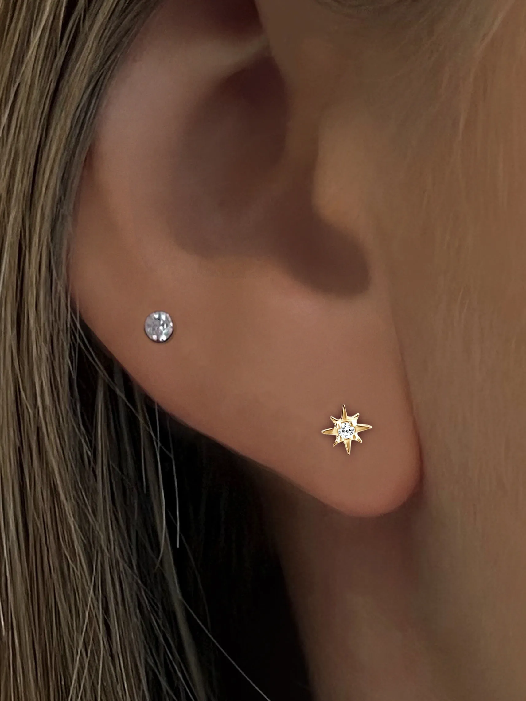 9k Yellow Gold Earrings Set with HSI Diamonds