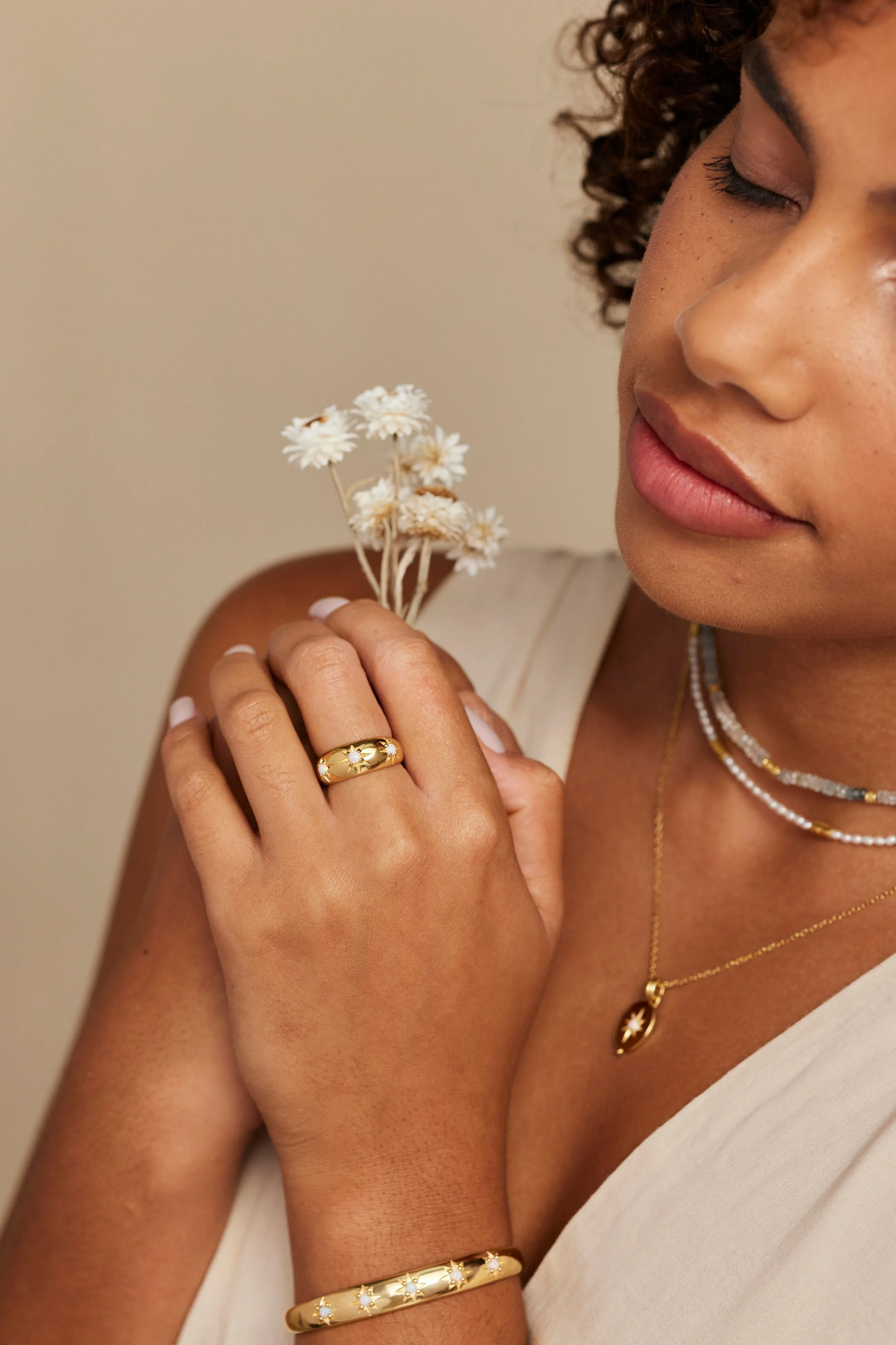 Alina Opal Gold Band