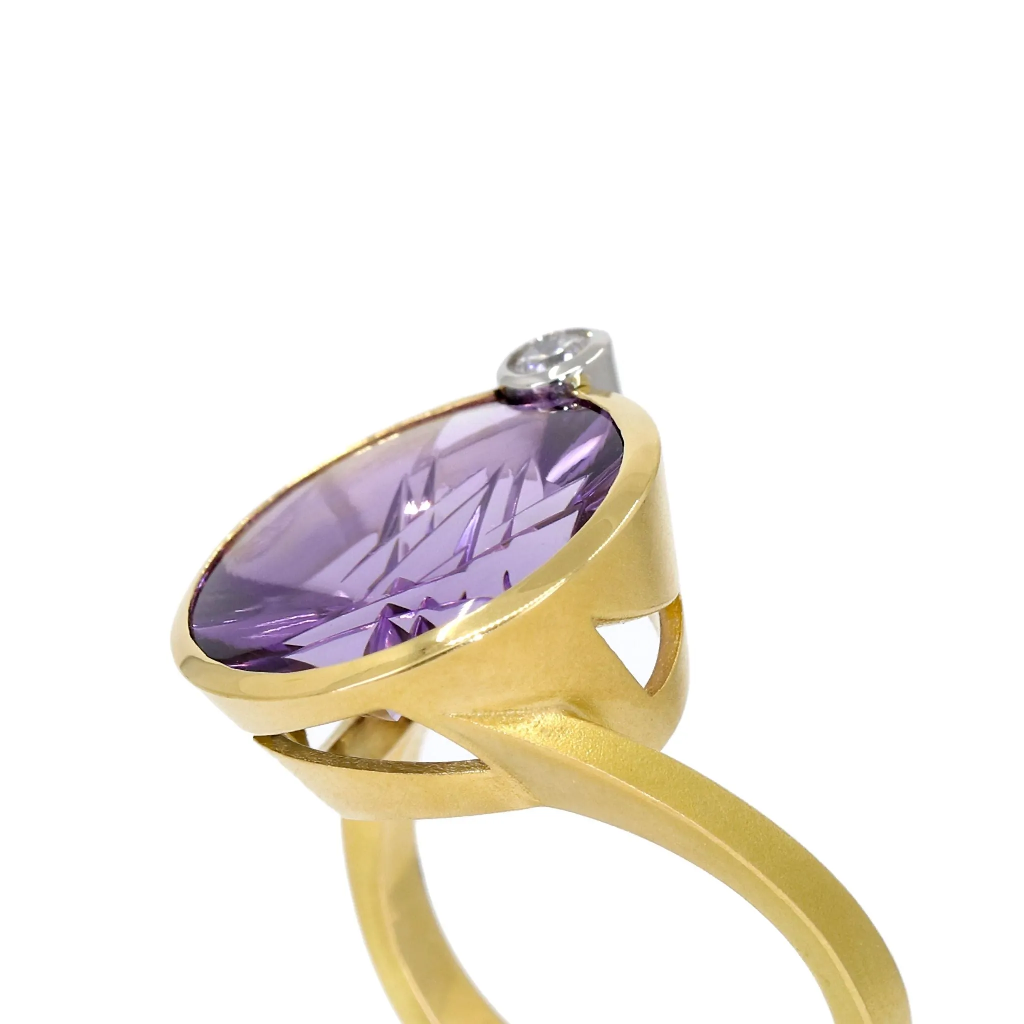 Atelier Munsteiner Amethyst Diamond Hand-Carved Gold Ring