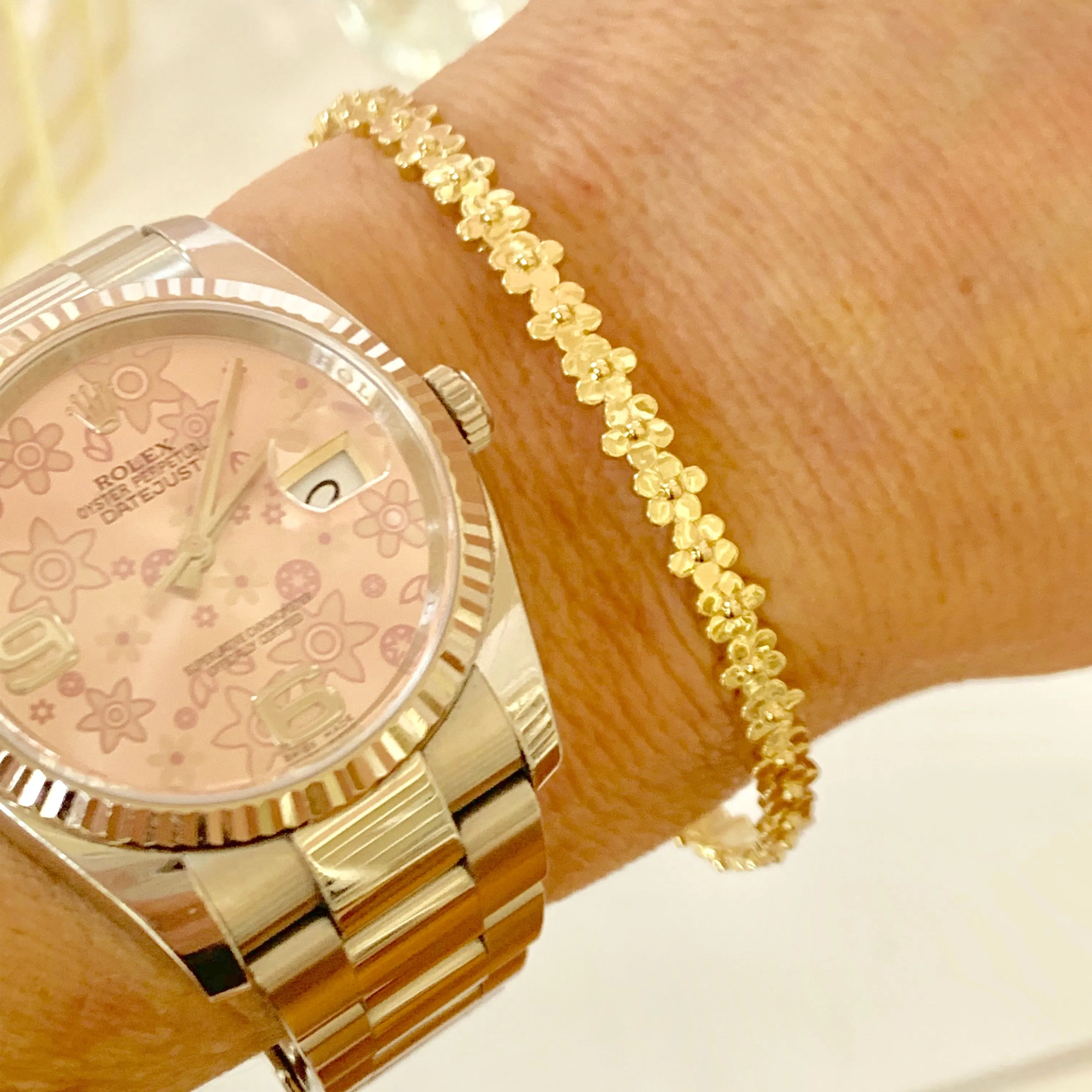 Buttercup Flower Hinged Bangle