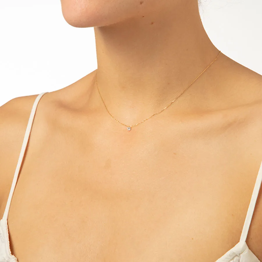 Dana?? 18K Gold Necklace w. Diamond, 0.15 ct.