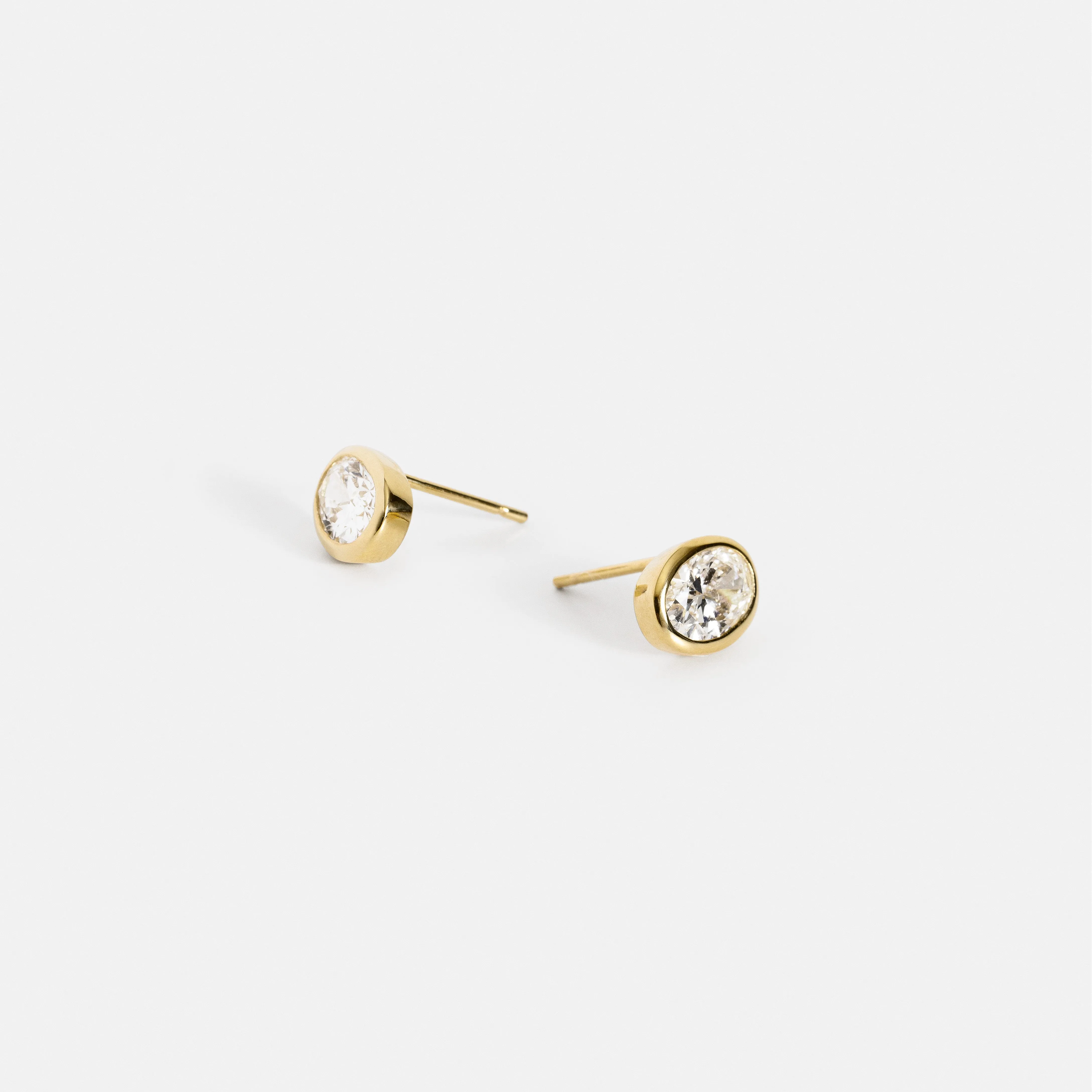Dana Earrings with Lab-grown diamonds