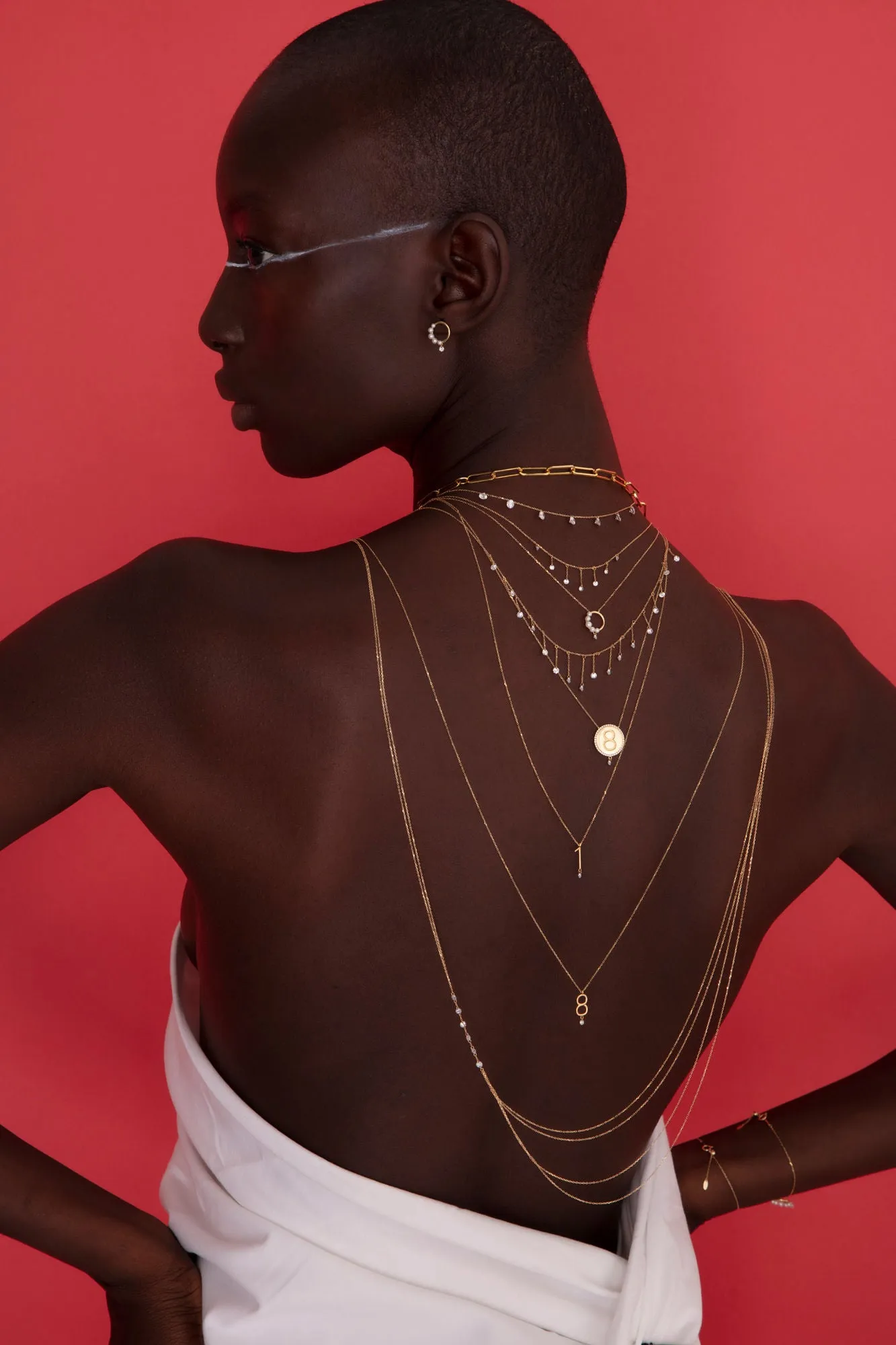 Dana?? hanging 18K Gold, Whitegold or Rosegold Necklace w. 7 Diamonds