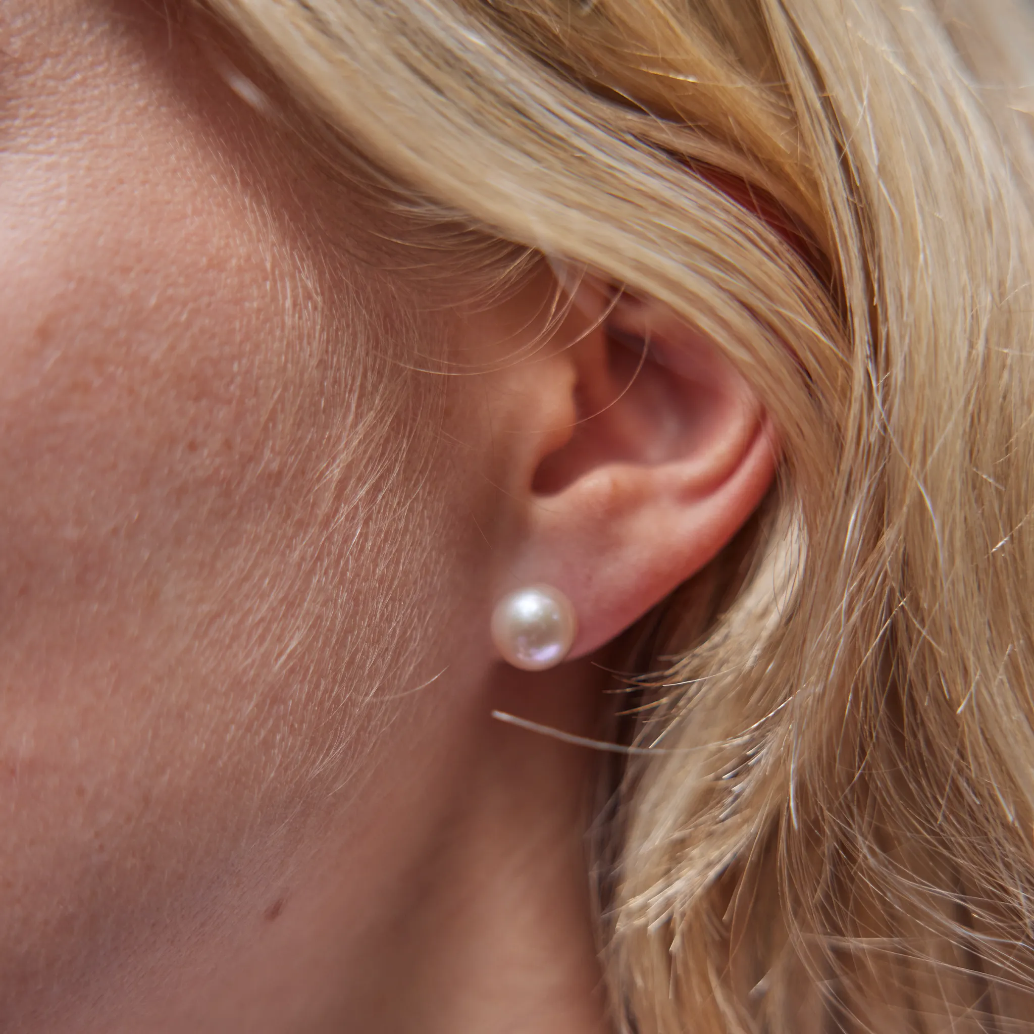 Freshwater Natural Color Pearl Earrings in Gold - 9-10mm