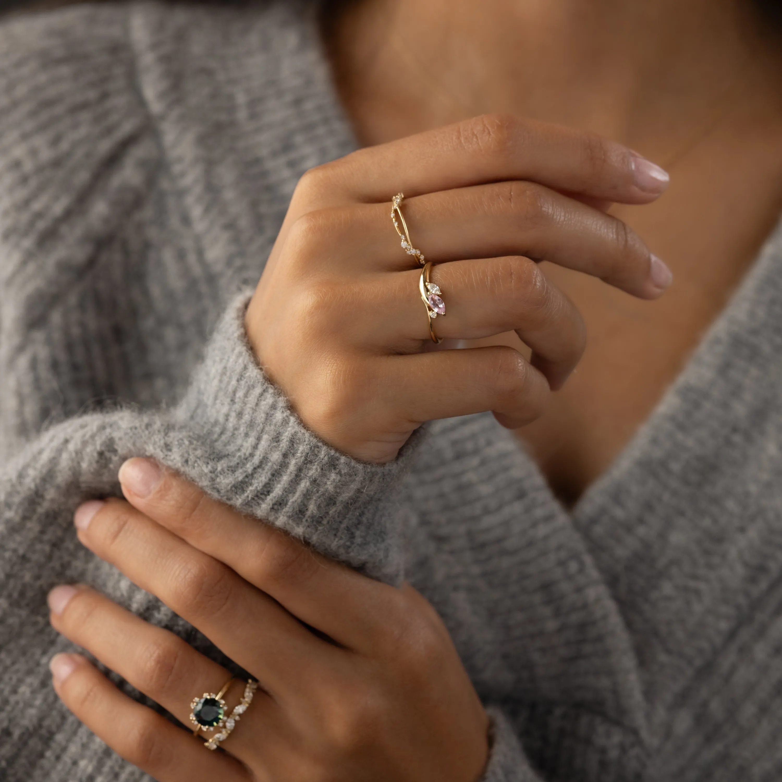 Grand Cresting Ring - Pink
