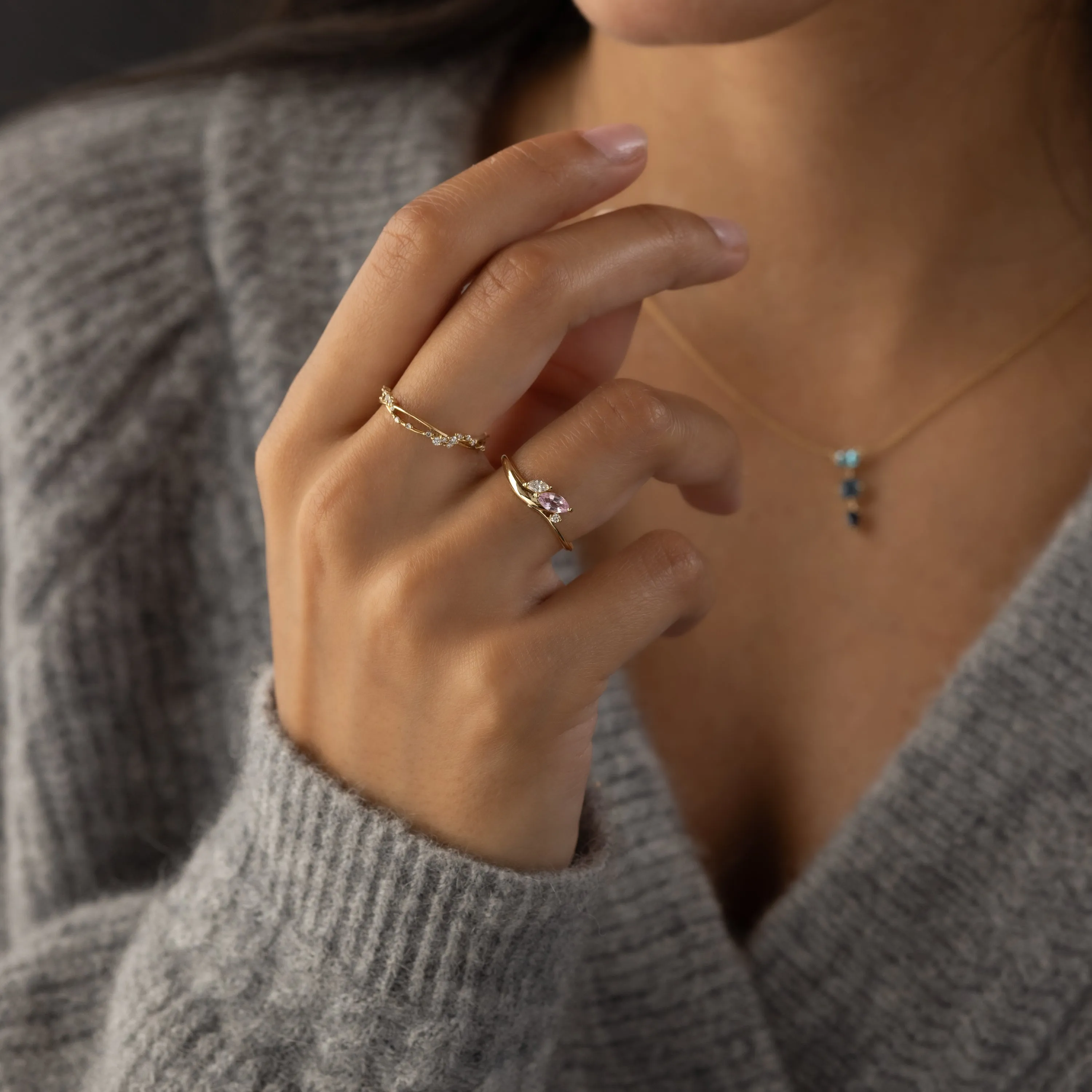 Grand Cresting Ring - Pink