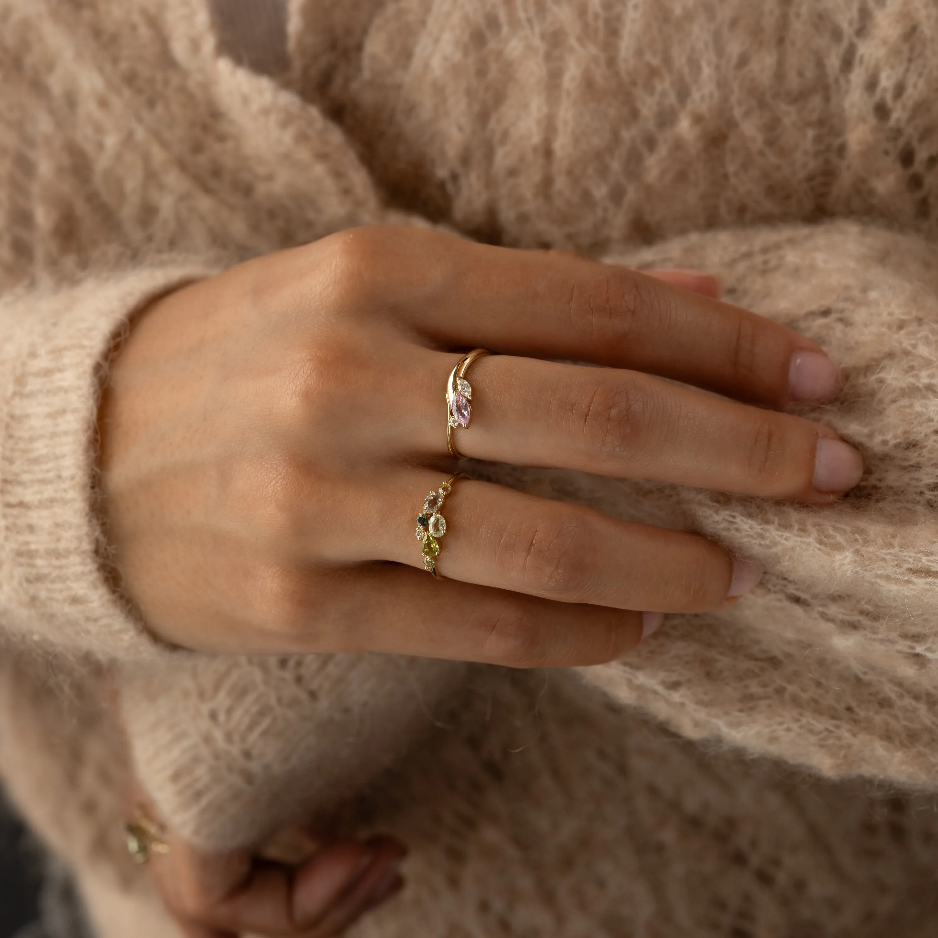 Grand Cresting Ring - Pink