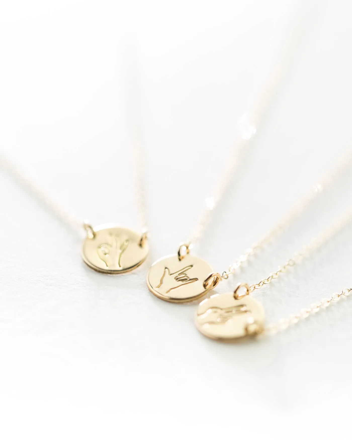 Hand Gestures Link Necklace