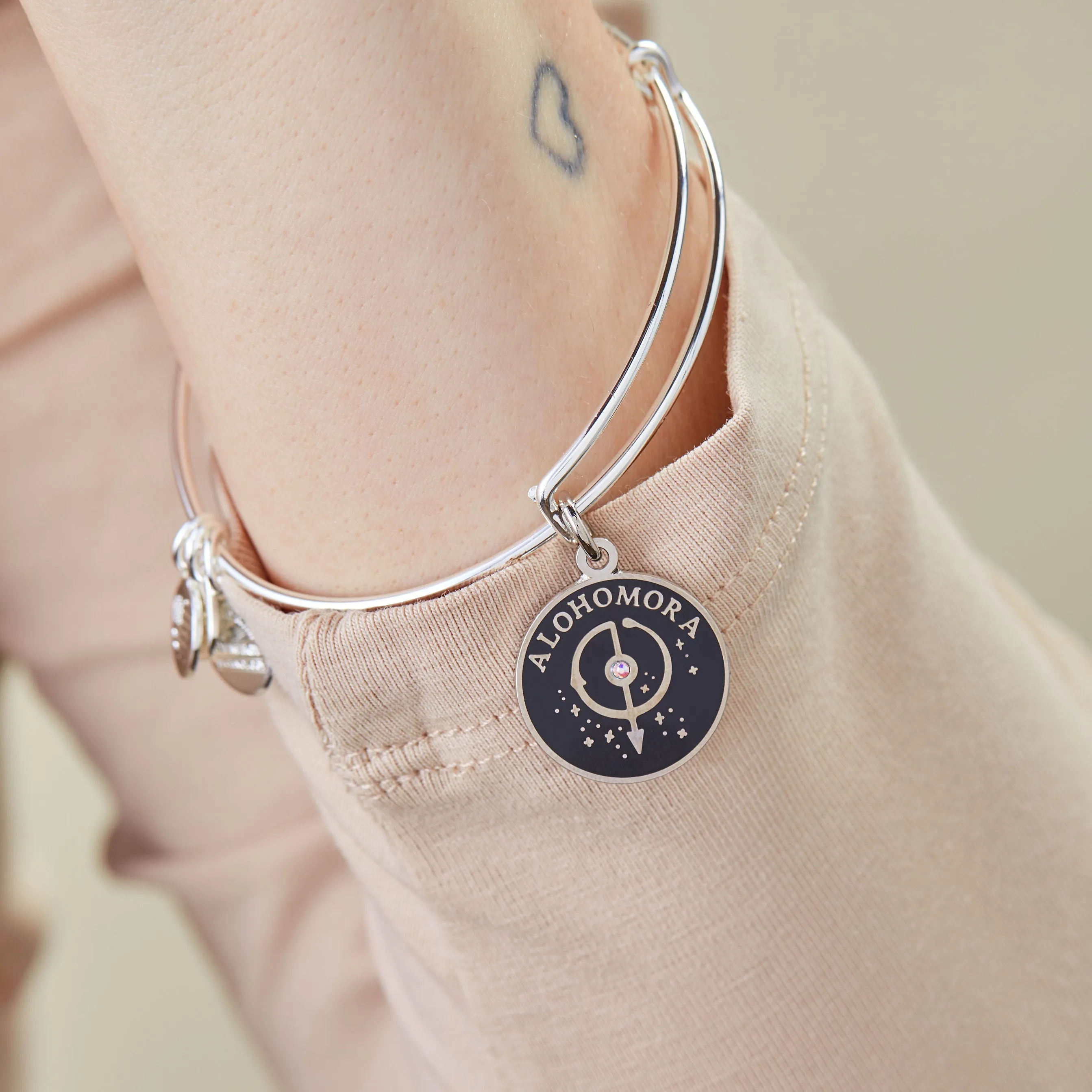 Harry Potter? 'Alohomora'? Charm Bangle Bracelet