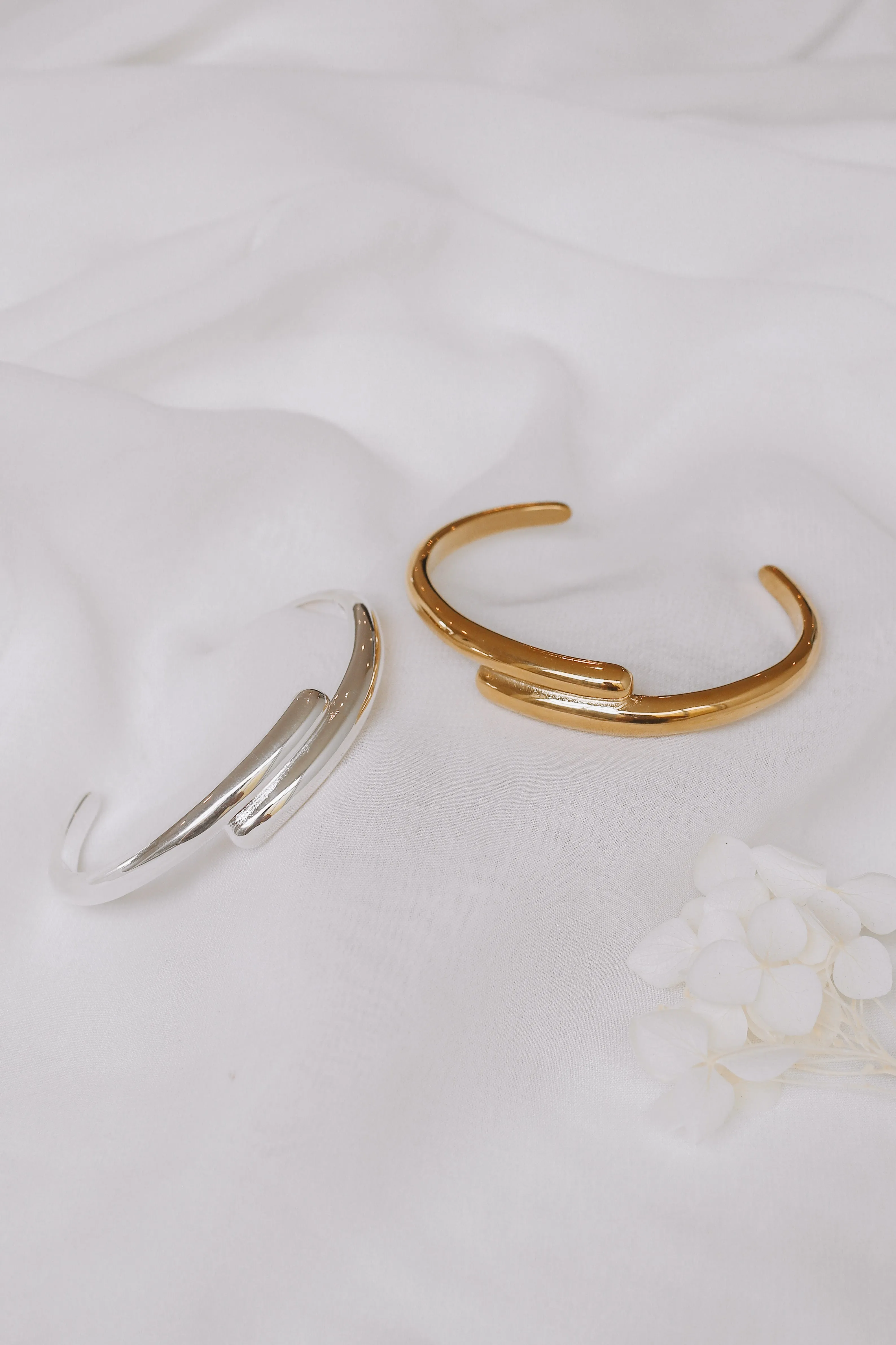 Lacey - Stainless Steel Bangle