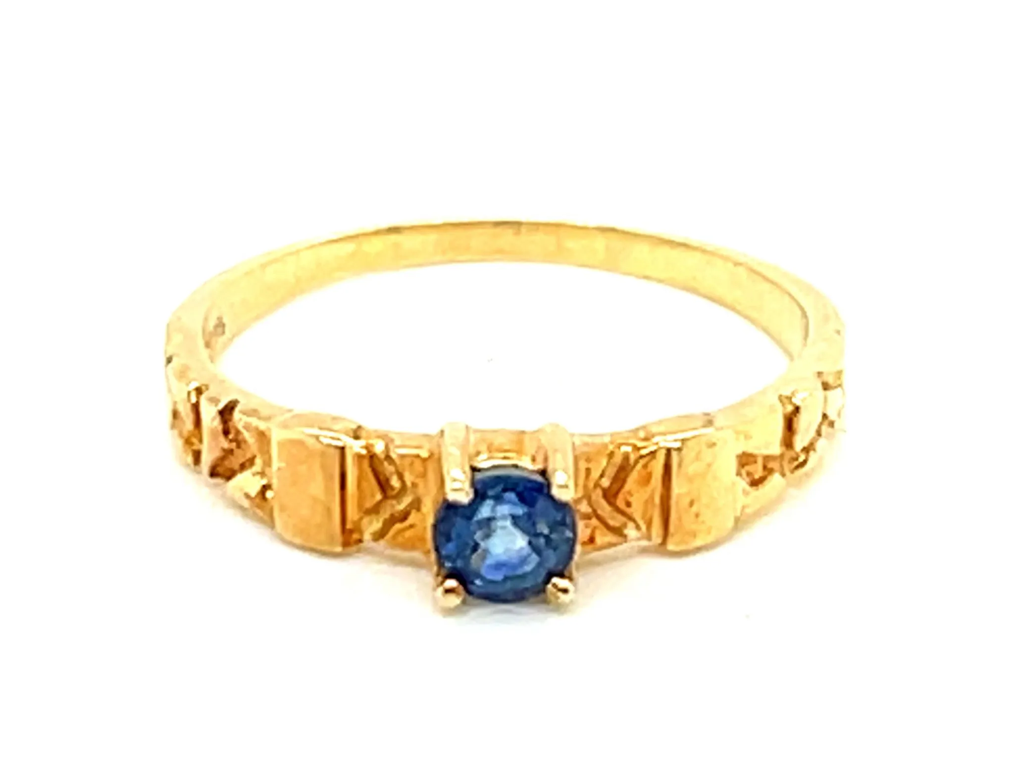 Light Blue Round Sapphire Ring in 14k Yellow Gold