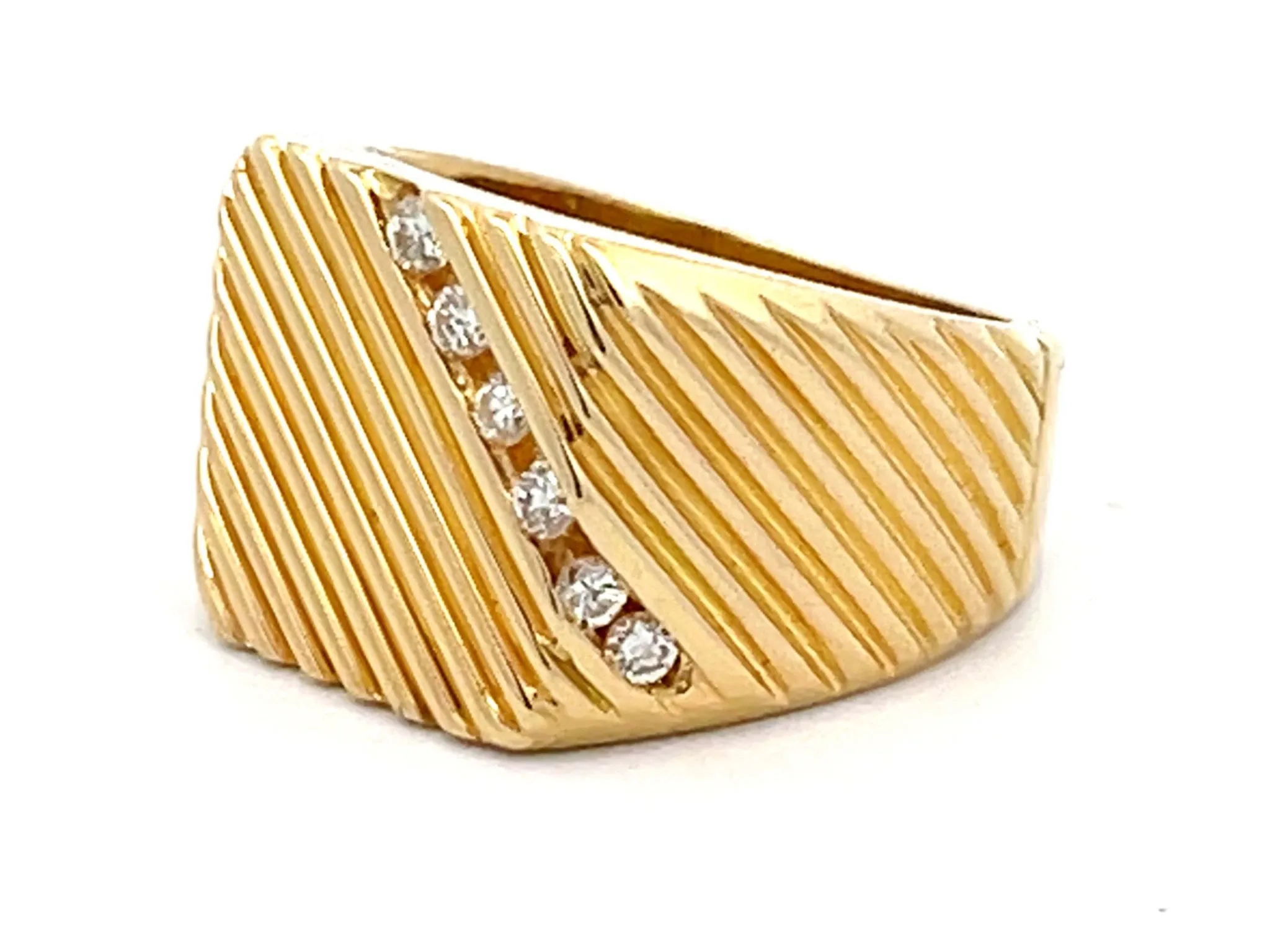 Mens Fluted Design and Diagonal Diamond Row Pinky Ring in 18k Yellow Gold