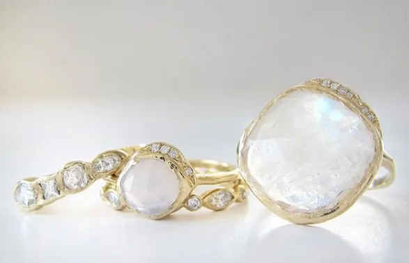 Mini Cove Chalcedony Ring