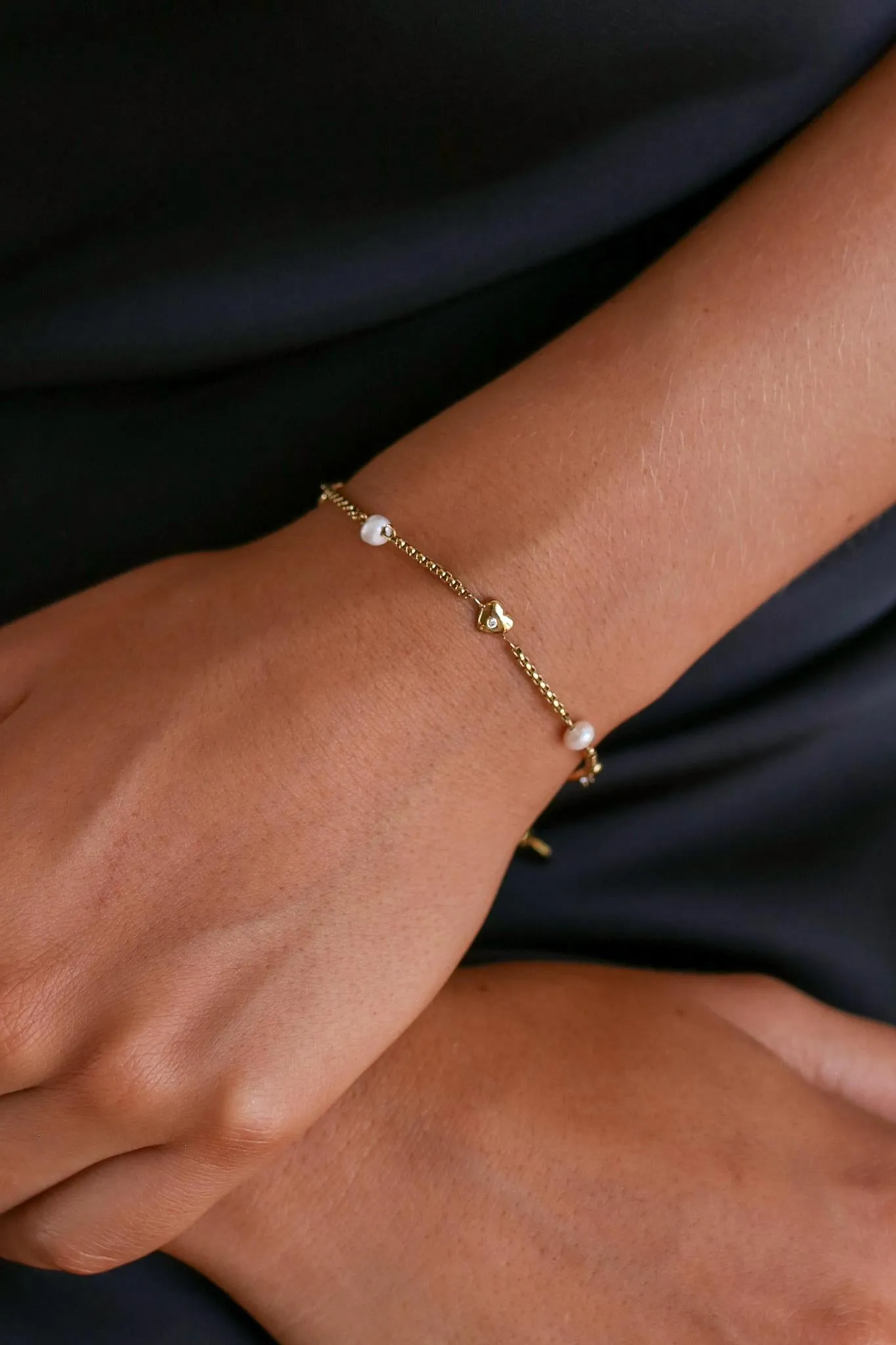 Mira - Stainless Steel Heart Bracelet