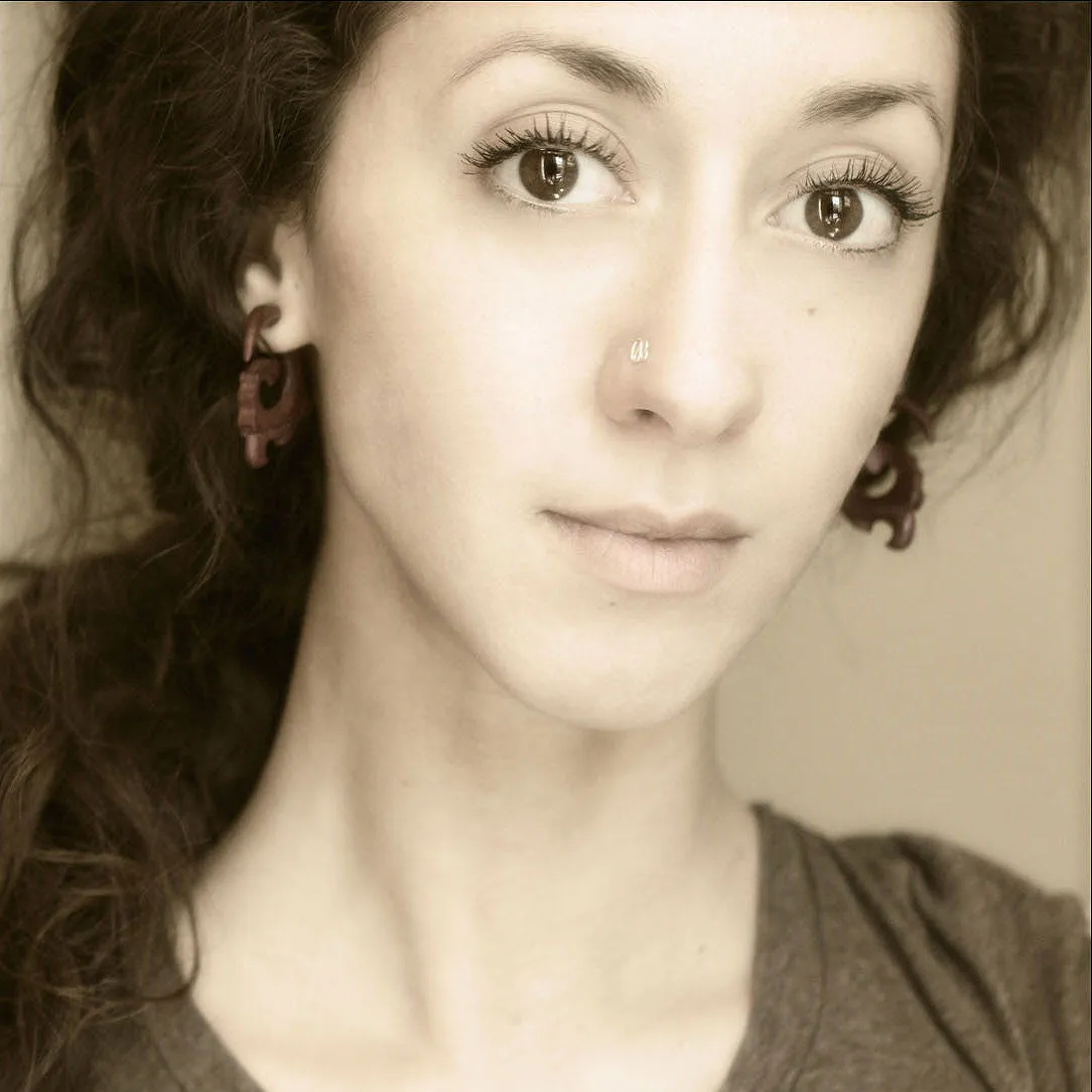 Nahlia Curls - Wood
