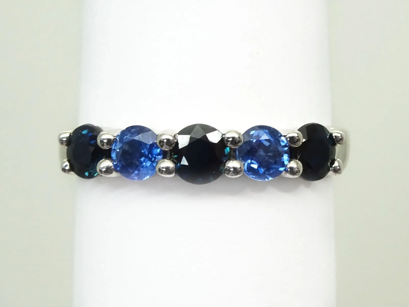 Natural Light & Dark Blue Sapphire Band Ring 14k White Gold Size 9.75