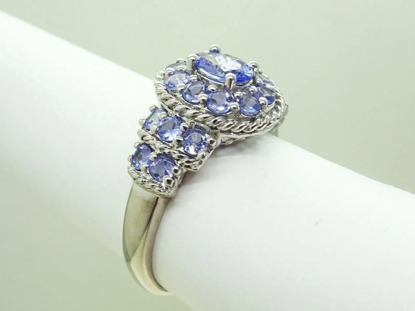 New 2.03ct tw Tanzanite Ring 10k White Gold Size 10
