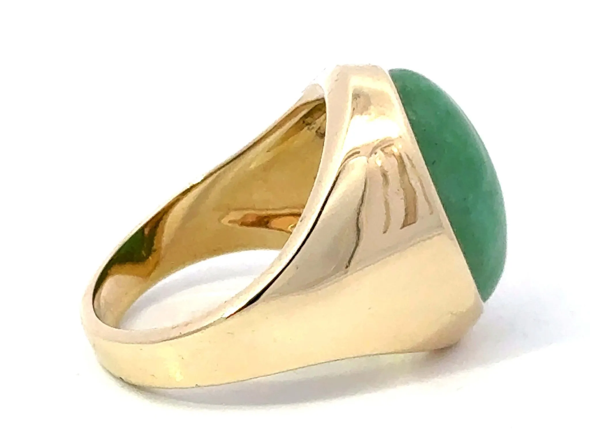 Oval Cabochon Green Jade Ring 14K Yellow Gold