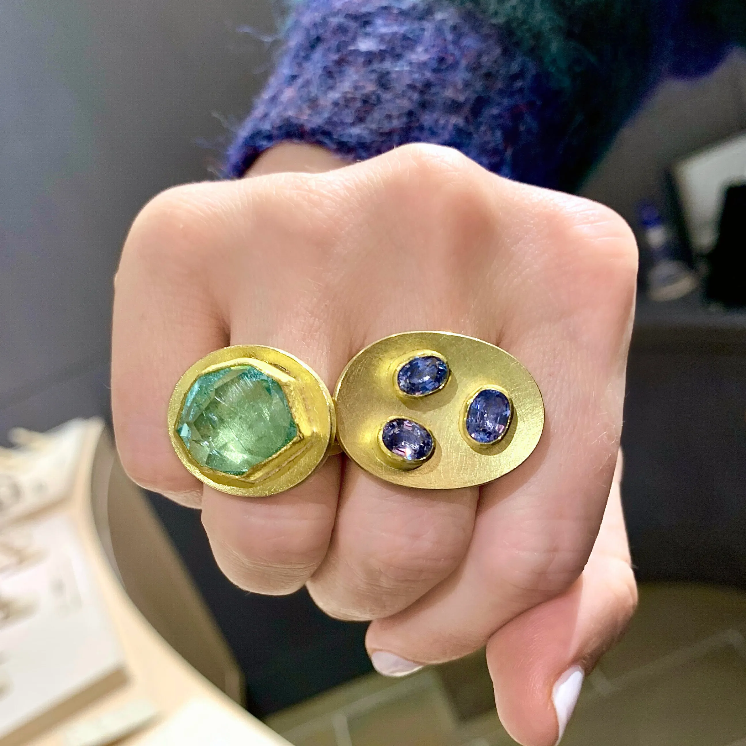 Petra Class Violet Blue Sapphire 22k Gold One of a Kind Dish Ring
