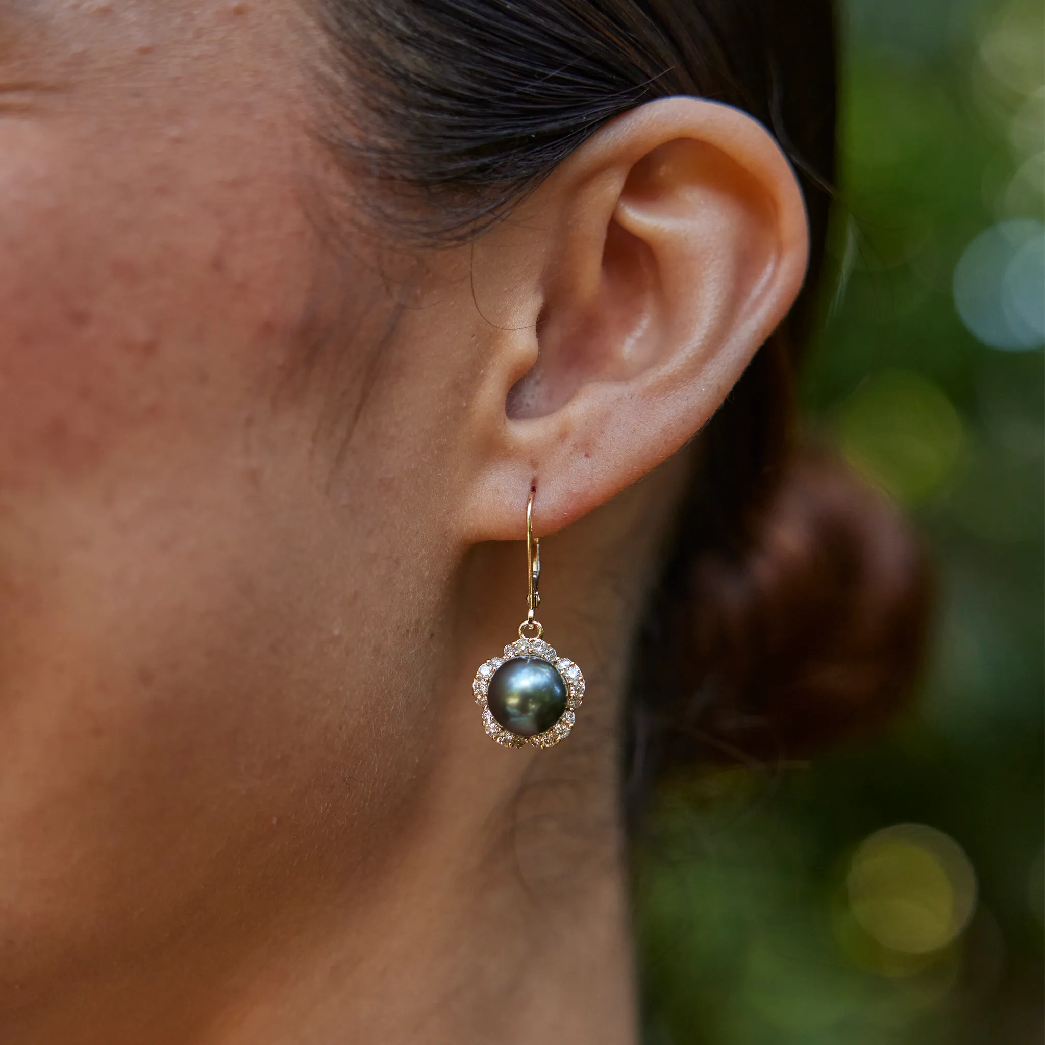 Plumeria Tahitian Black Pearl Earrings in Gold with Diamonds - 9-10mm