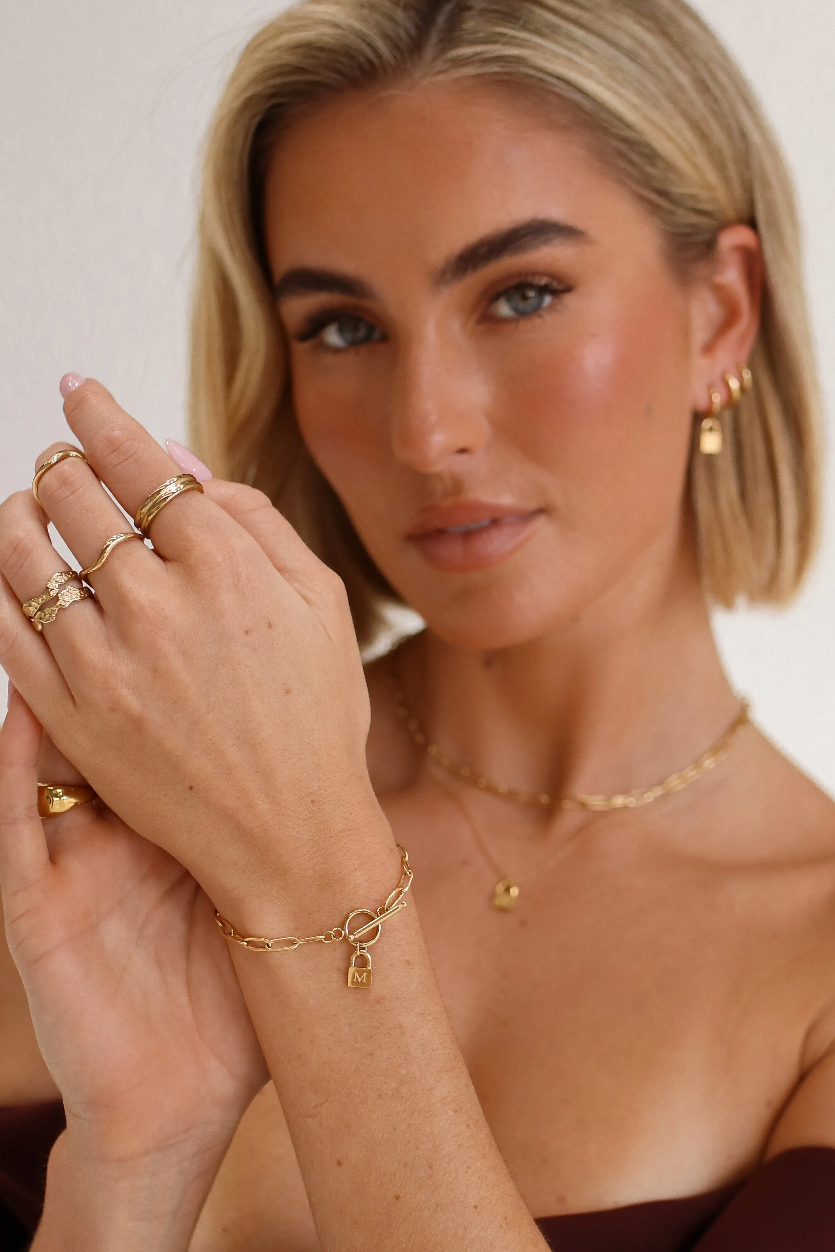 Renata - Stainless Steel Engraved Padlock Bracelet