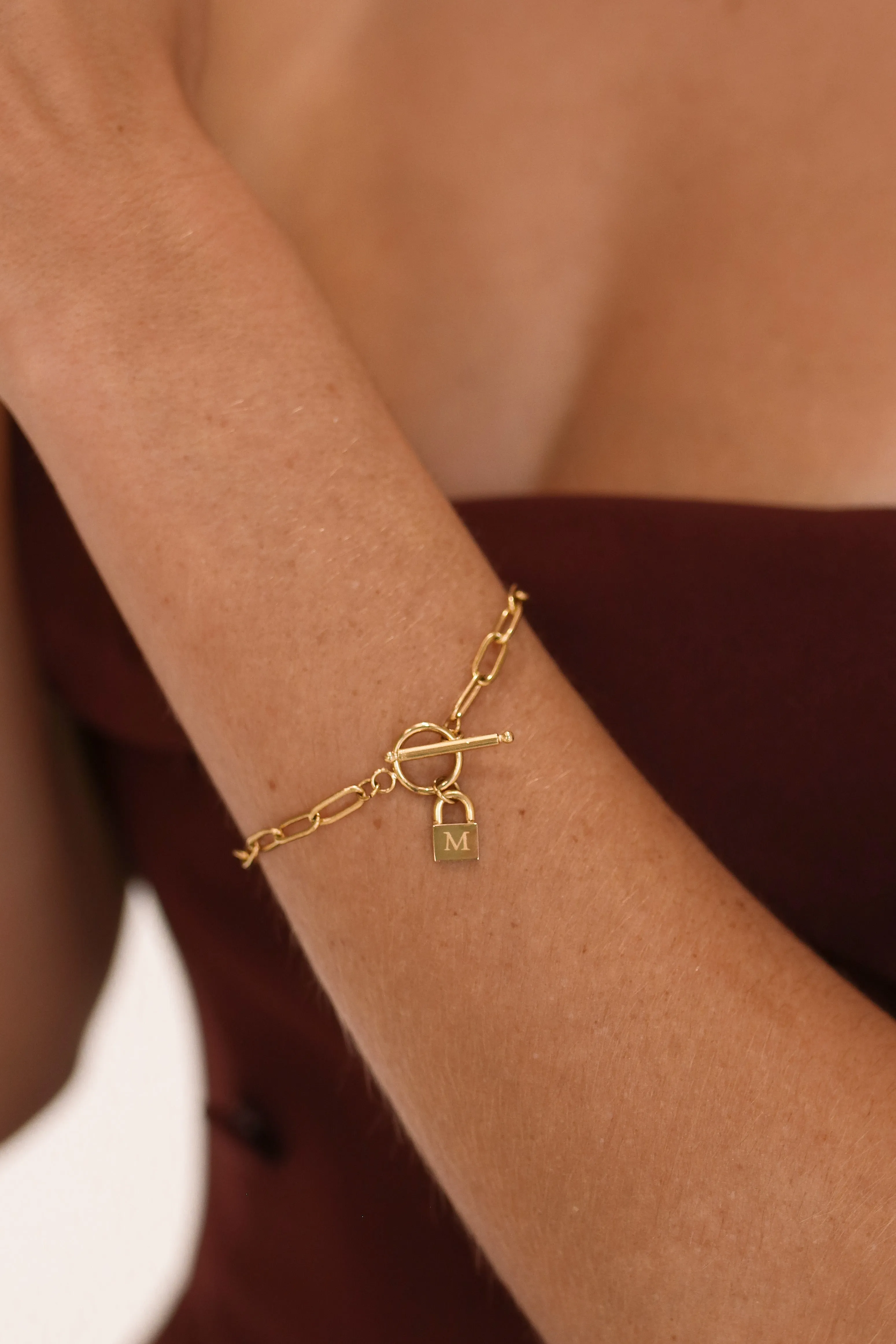 Renata - Stainless Steel Engraved Padlock Bracelet