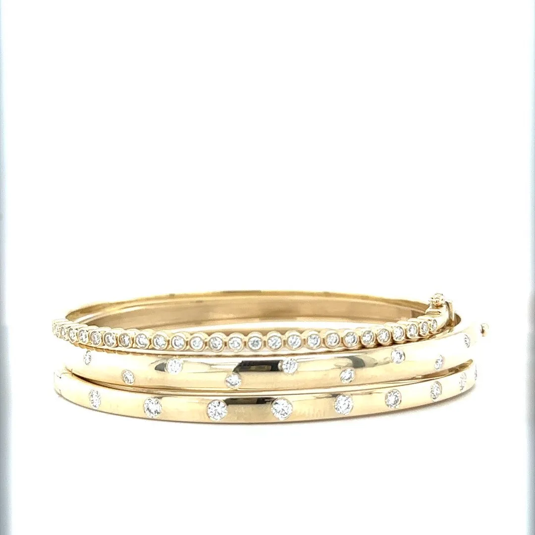 Round Edge Scatter Diamond Bangle