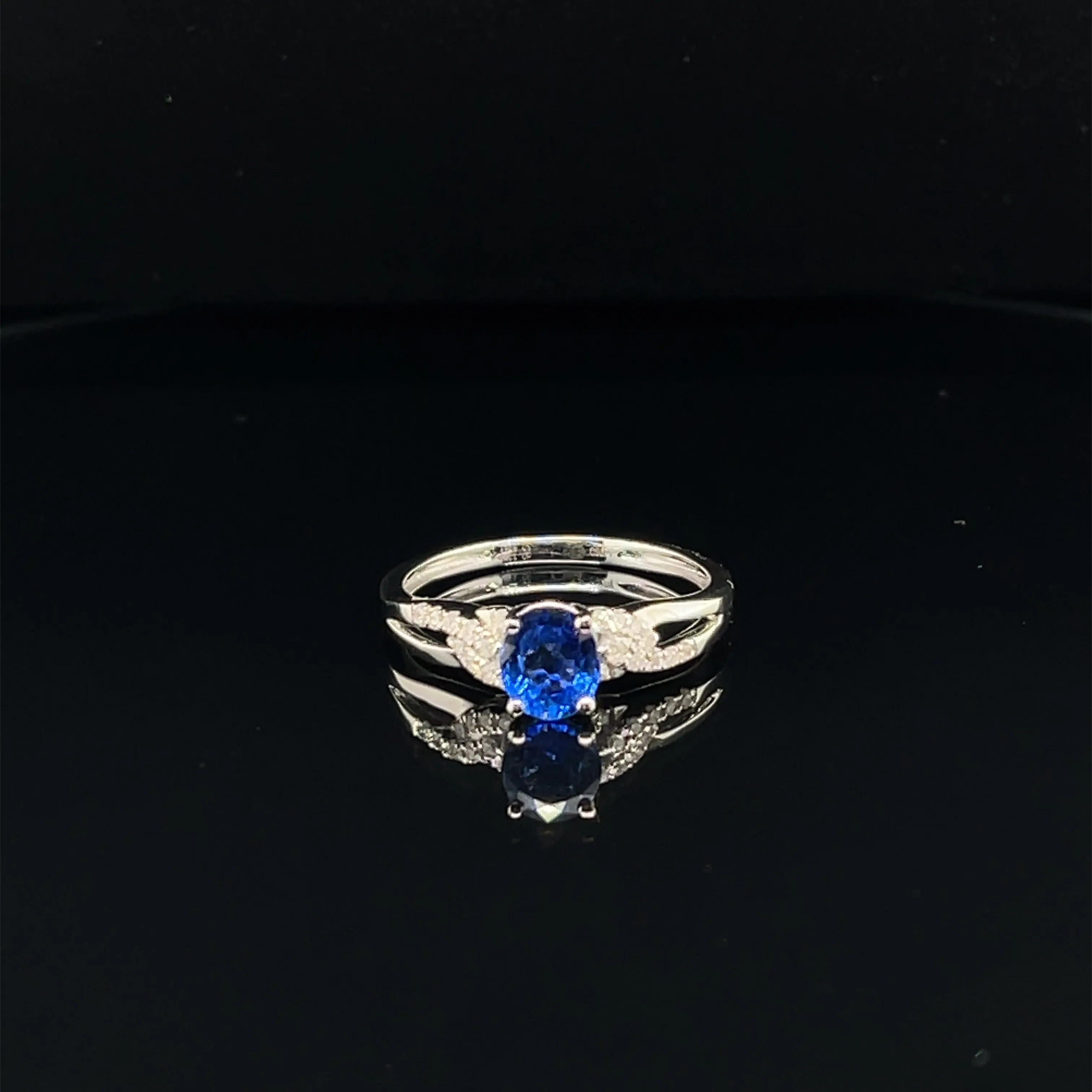 Sapphire & Diamond Solitaire Engagement Ring in 18k White Gold - (#34-HRSAP000428)