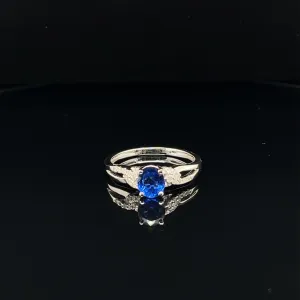 Sapphire & Diamond Solitaire Engagement Ring in 18k White Gold - (#34-HRSAP000428)
