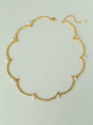 Unique Design Lace Pearl Choker-Gold