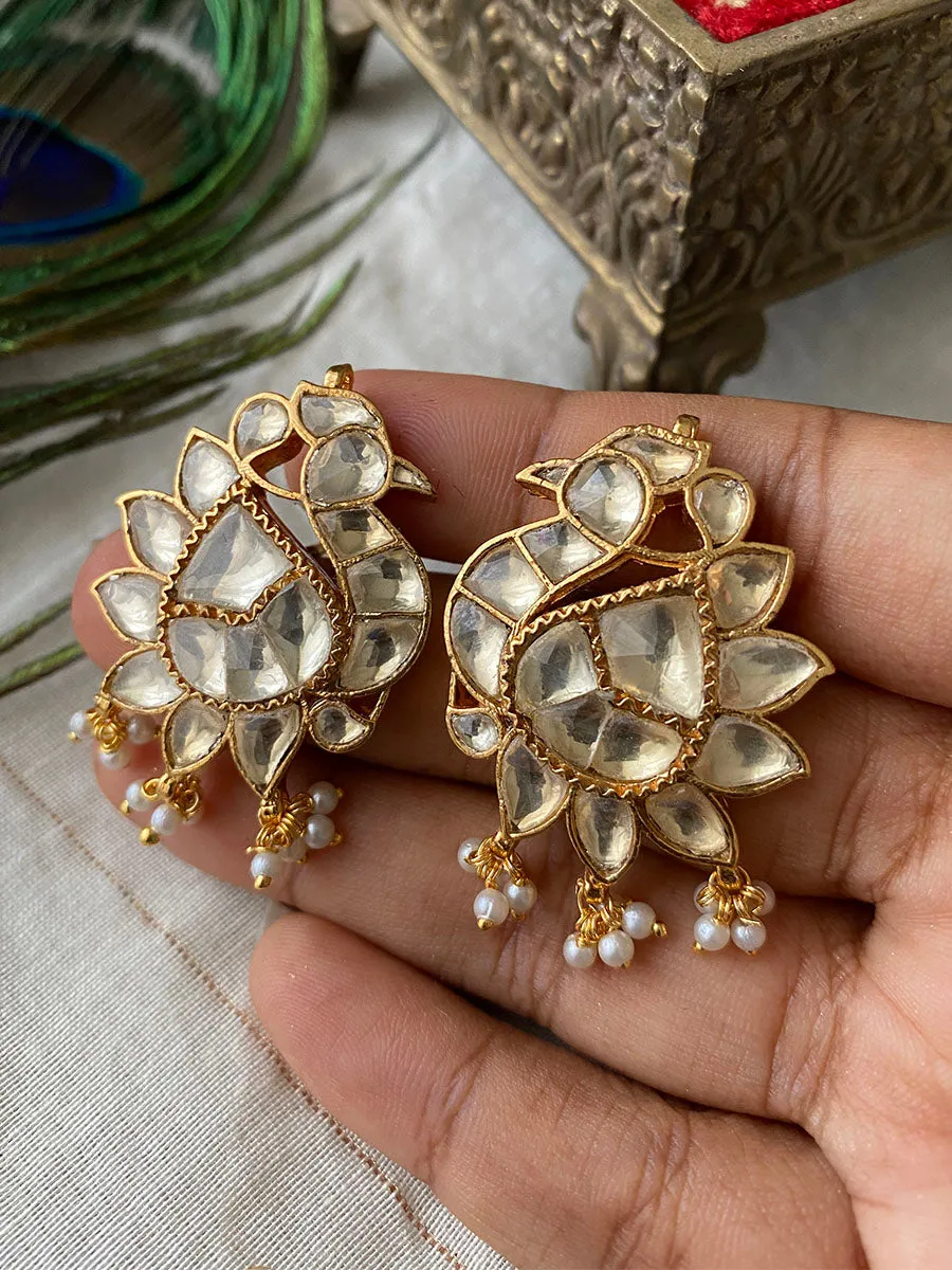 White Color Gold Plated Jadau Kundan Earrings - ME751Y